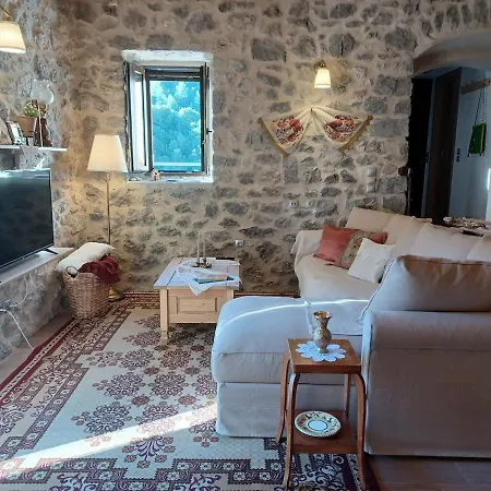 Lägenhet Theta Stemnitsa