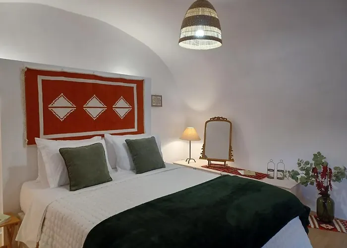 Theta ستيمنيتسا